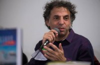 Етгар Керет: "Я – автор, що сидить поруч із читачем у потязі і жаліється на своє важке життя"