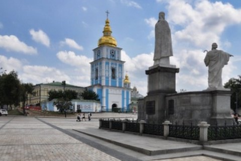 Власти Киева отказались от строительства паркинга под Михайловской площадью 