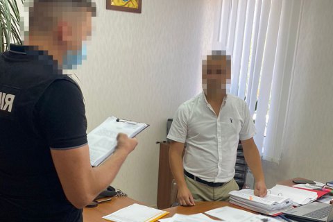 В Киеве должностным лицам сообщили о подозрении в хищении 500 тысяч грн на ремонте дорог 