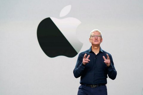 Тім Кук за рік заробив у Apple майже $100 млн