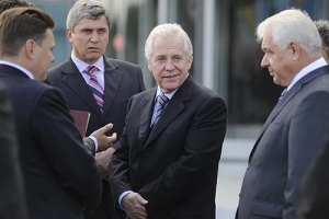 К делу Тимошенко приобщили письмо Медведько