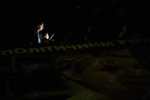Охрана пытается выгнать журналистов из Рады