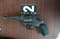 Полиция задержала киевлянина с наганом времен Второй мировой войны
