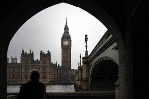 Великобритания начала проверку происхождения доходов российских олигархов