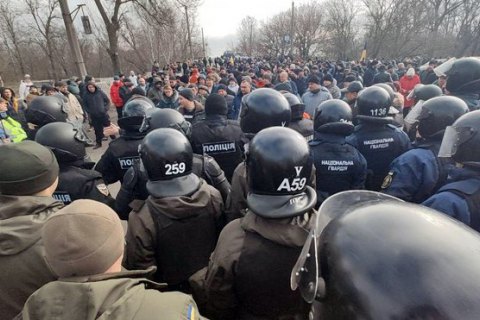 Полиция ошибочно заявила об аресте четырех участников беспорядков в Новых Санжарах (исправлено) 