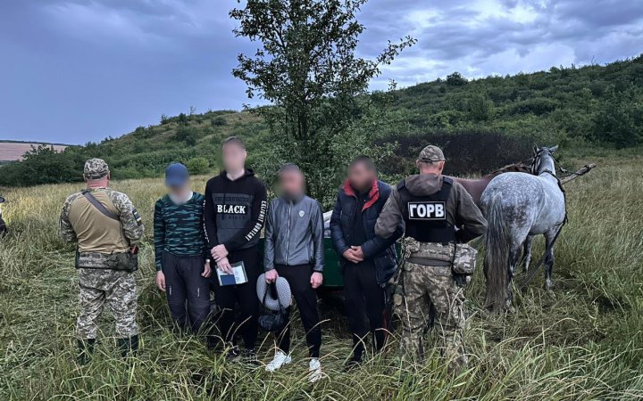 На кордоні з Молдовою при спробі втечі з України затримали трьох ухилянтів 