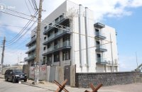 ​Мати скандального судді Вовка будує готель на одеському пляжі, - Bihus.Info