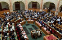 Венгрия ввела уголовную ответственность за помощь мигрантам
