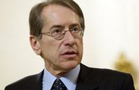 Глава МИД Италии ушел в отставку из-за несогласия с выдачей Индии морпехов 