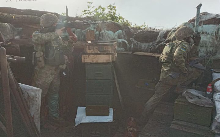 Під час штурму росіяни застосували в Авдіївці хімічні гранати, які скидали з дронів