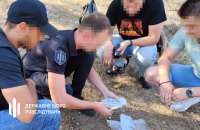 Правоохоронця з Одещини підозрюють в організації незаконного переправлення військовозобов’язаних за кордон