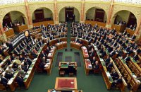 Венгрия приняла резолюцию о защите Польши от "давления" Брюсселя