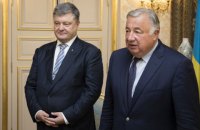 Порошенко пригласил французских сенаторов посетить Донбасс