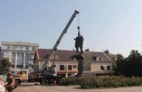 В Артемовске демонтировали памятник Артему