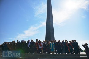Путин поздравил украинцев "с освобождением от захватчиков"
