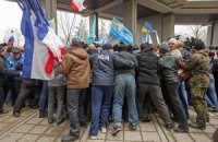 Во время митинга в Симферополе умер пожилой мужчина