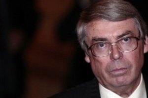 Глава Союза писателей сказал, кого подозревает в поджоге дачи