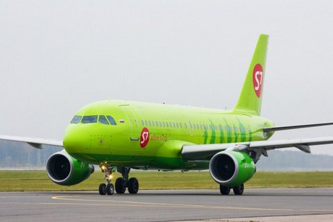 Российская S7 решила обойти запрет на транзит через Украину, купив авиакомпанию в Европе