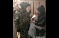 В Днепре вооруженный мужчина похитил 12-летнего ребенка 