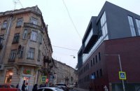 У Львові однорічний син депутата облради став власником медичного центру