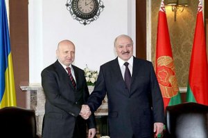 Лукашенко готовий співпрацювати з Порошенком