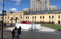 У новий фонтан на Арсенальній одразу після відкриття провалилась вантажівка