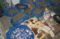 ​Полиция изъяла партию наркотиков на 20 млн гривен в Запорожской области