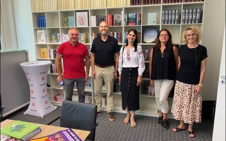 У німецькій мережі супермаркетів продають книги українських видавництв