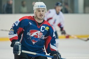 ПХЛ. Беркут подписал Цурикова