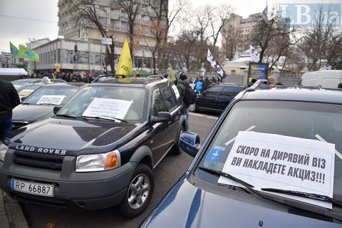 Полиция начала пять производств по факту перекрытия дорог "евробляхерами"