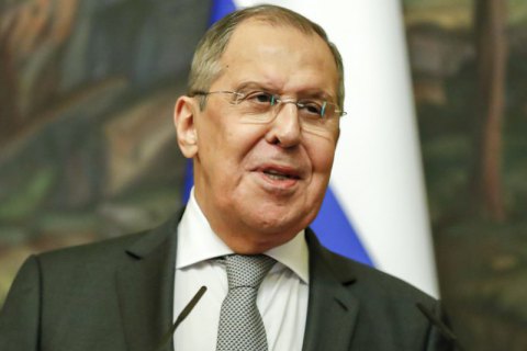 Лавров назвав "висмоктаною із пальця" тему російських ПВК у Малі