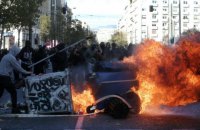 В Афинах полиция применила слезоточивый газ против протестующих студентов