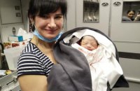 ​Украинка приняла роды на борту самолета Доха-Бангкок