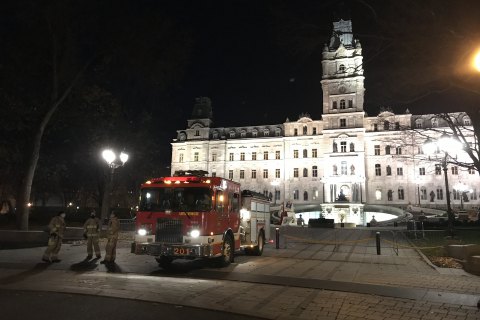 У канадському Квебеку чоловік напав на людей біля парламенту, є загиблі й поранені