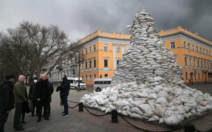Глава МЗС Греції прибув до Одеси