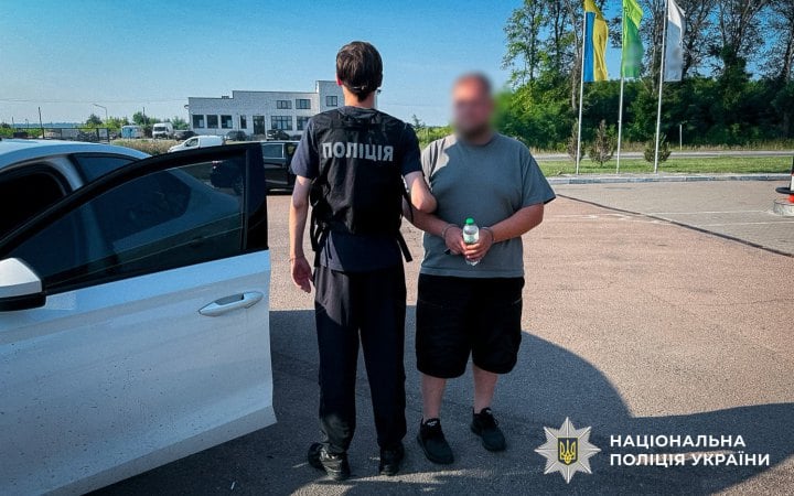 Керівника приватного медцентру підозрюють у організації незаконного сурогатного материнства