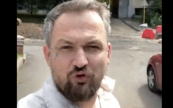 ​У Києві невідомі напали на екснардепа Левченка