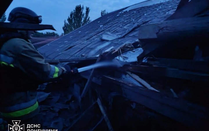На Донеччині росіяни атакували пожежно-рятувальну частину