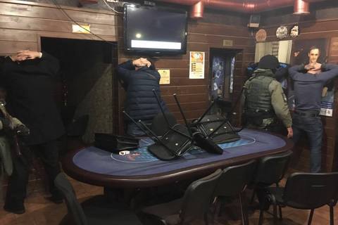 Силовики закрыли крупное казино в Киеве