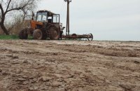 На окупованих частинах Запорізької області росіяни встановлюють свої податки та погрожують відібрати землю