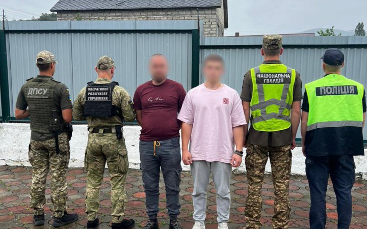 На Закарпатті затримали двох псевдоволонтерів, один із яких є прихильником РФ