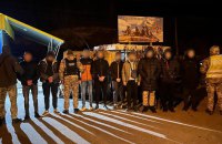 Біля кордону із Молдовою зупинили два авто із ухилянтами
