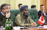 Канада має намір розширити військову допомогу Україні