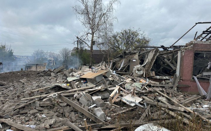 Росіяни за добу здійснили понад 20 обстрілів Донеччини