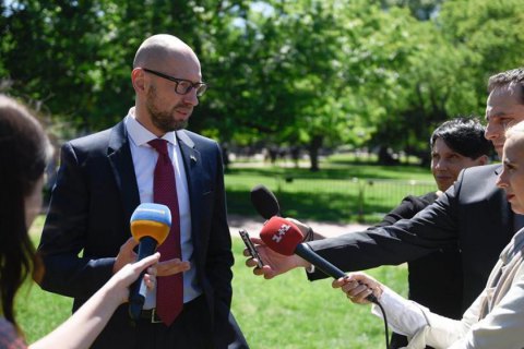 Яценюк: Россию нужно заставить восстановить территориальную целостность Украины