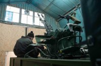 Порошенко показав, як британський DAF перетворюють на мобільний зенітний комплекс