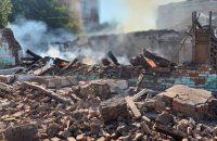 Головне за ніч та ранок понеділка, 22 червня: загибель родини на Сумщині, майже 250 боєзіткнень, ракетний удар по Одещині