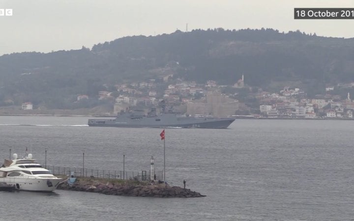 Російський військовий корабель відкрив попереджувальний вогонь поблизу британської яхти у Ла-Манші