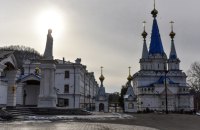 ​У Святогірській лаврі є ченці і міряни, які не хочуть виїжджати, - Донецька ОДА