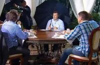 Януковичу по душе чай и хлеб с маслом